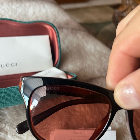 Gucci Wayfare Authentic Sunglasses with Red Tint Lenses-comes as shown. 🇮🇹 - Picture 7 of 11
